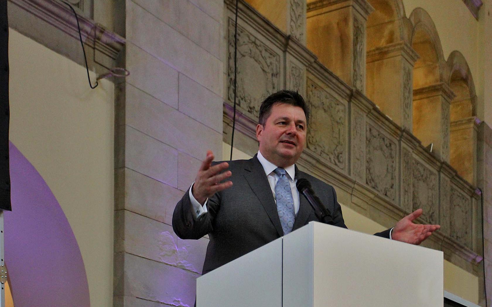 Foto Andreas Geisel Senator für Inneres Rednerpult