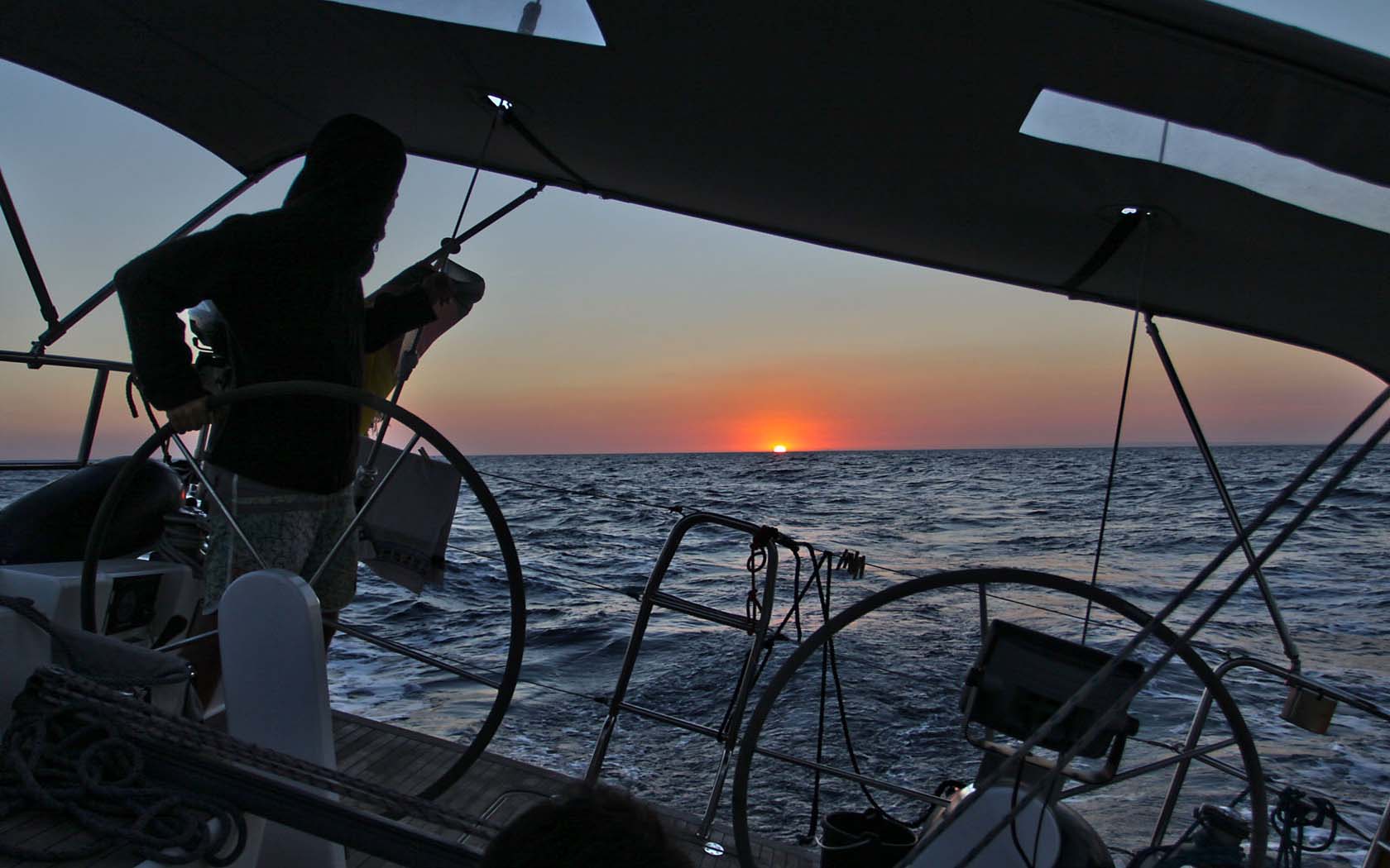 Foto Segelyacht Steuermann Achterschiff